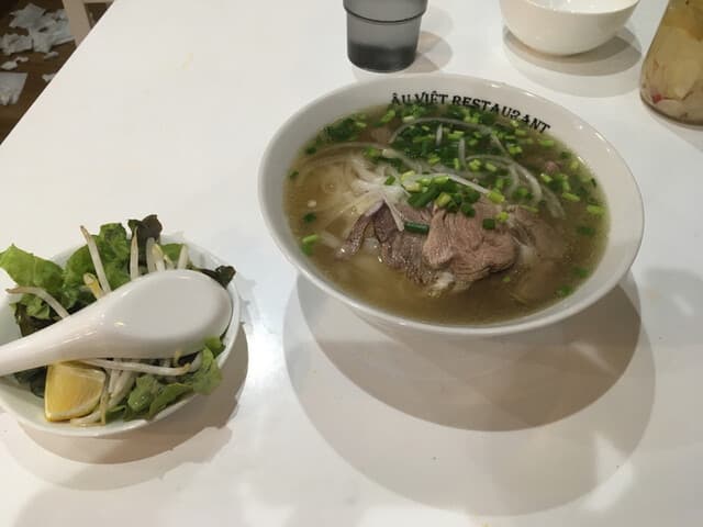 Nhà hàng Âu Việt