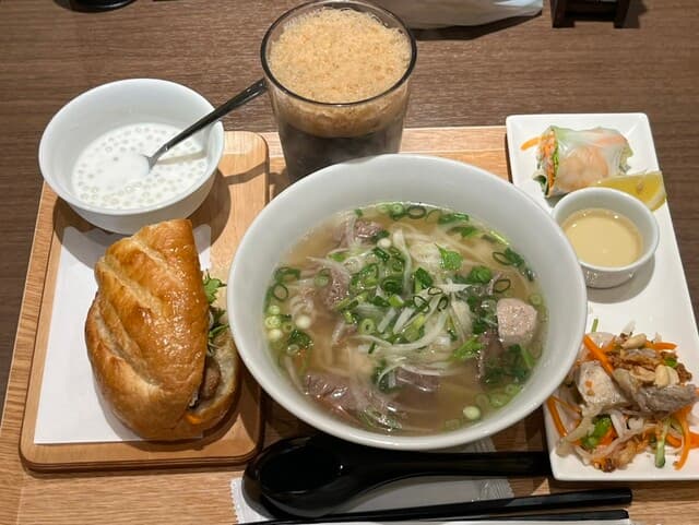 Banh Mi Xin Chao Kawagoe