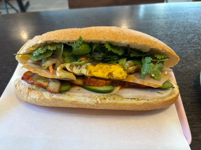 Bánh Mì Ngon Ngon - Chi nhánh Warabi