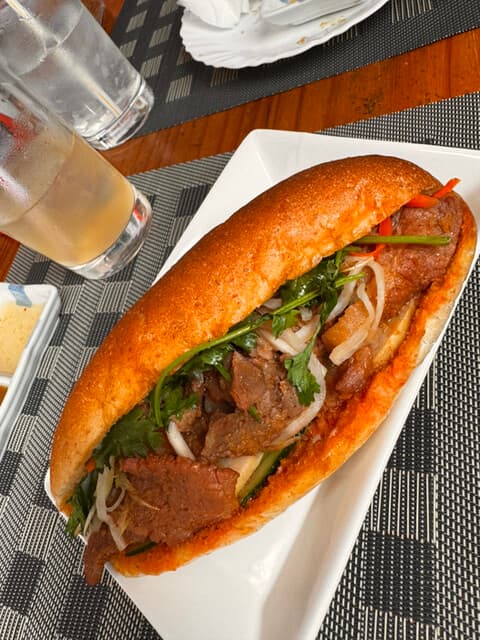 Bánh Mì Cảm Ơn