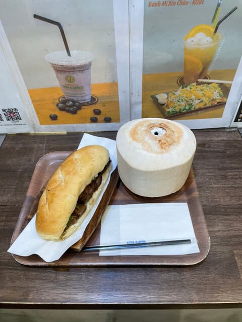バインミーシンチャオ 三宮店