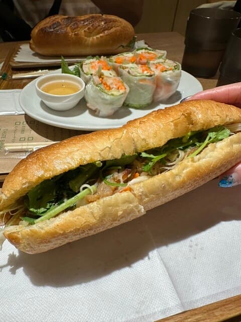 Bánh Mì Xin Chào Ikebukuro