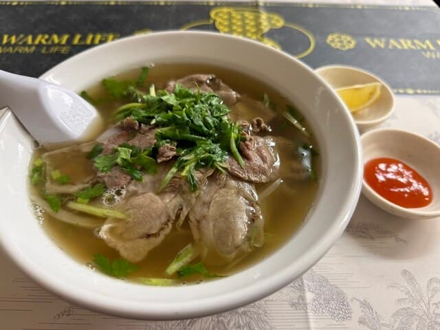 Nhà hàng Ban Mai