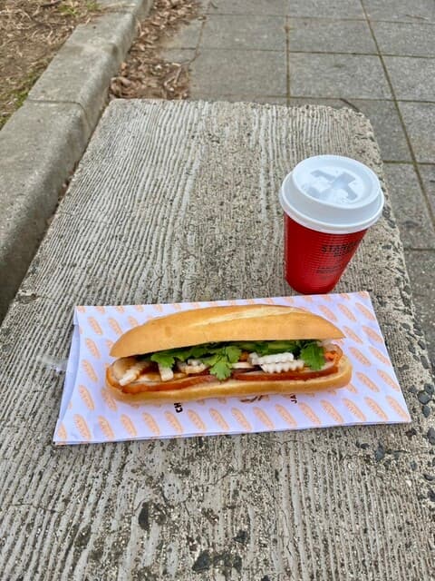 Bánh mì 333