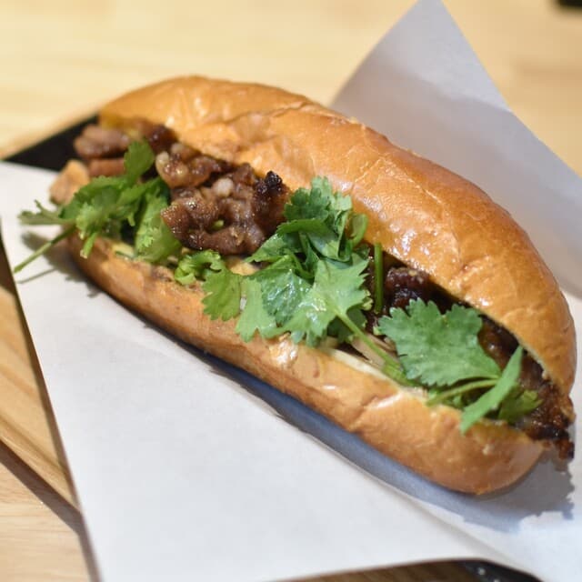 Bánh Mì Long