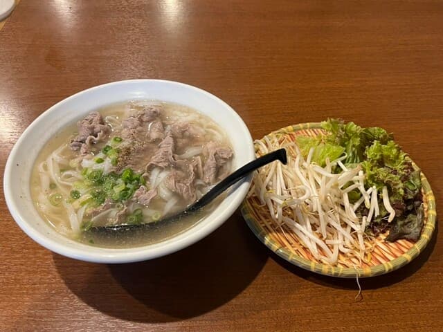ベトナム料理 ムーガ
