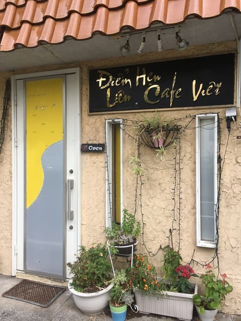 Điểm Hẹn Liên Cafe Việt