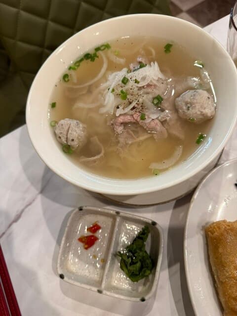 Hello Vietnam Restaurant
