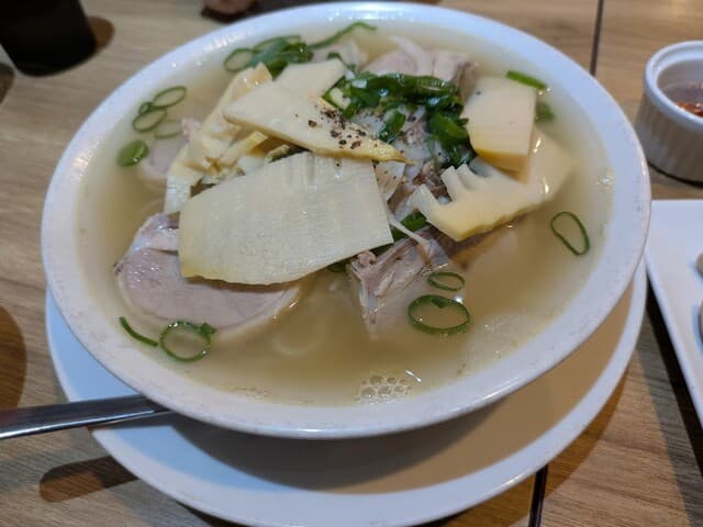 HUONG SEN RESTAURANTS