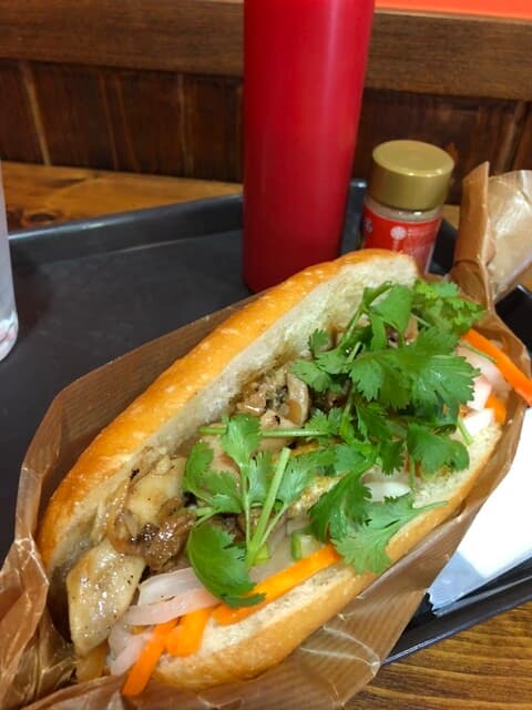 Juicy Bánh Mì
