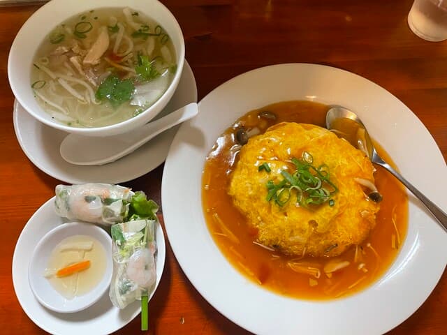 Cơm Việt Nam