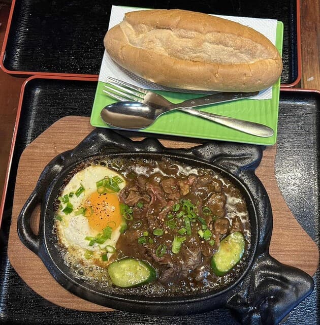 Lạc Hồng Quán