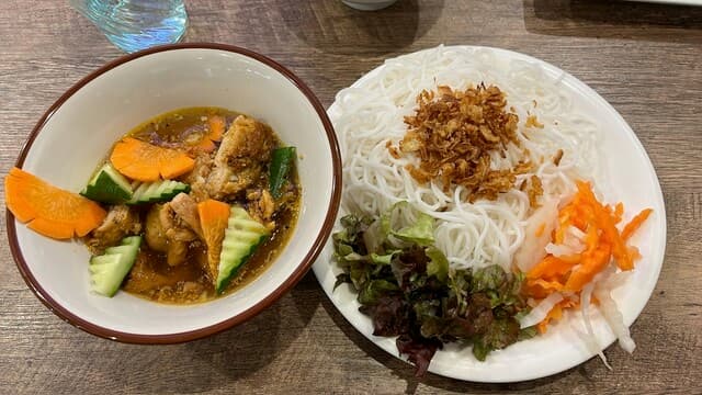 Nhat Tin