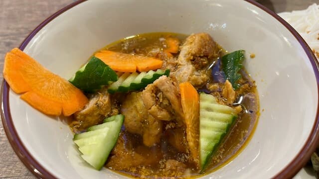 Nhat Tin