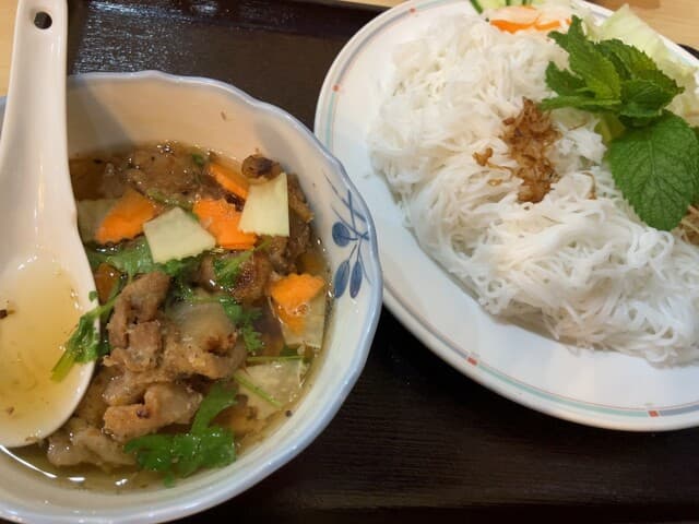PHO QUYET