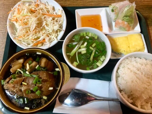 Pho Viet Tsurumi