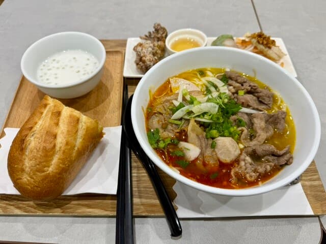 バインミー シンチャオ イオンモール北戸田店
