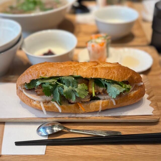 バインミーシンチャオ 大久保店