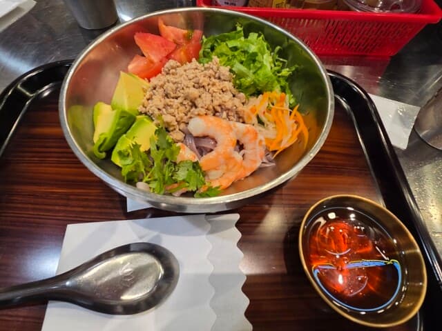 バインセオサイゴン 虎ノ門店