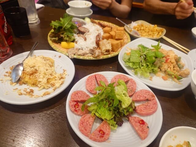 Quán Hương Việt