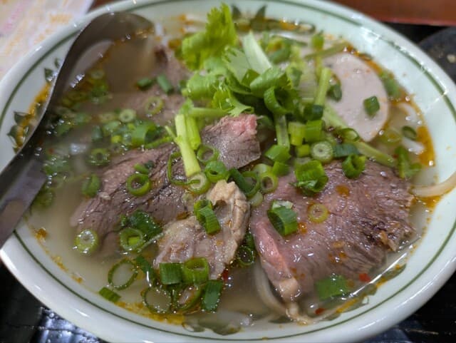 Quan Pho 18
