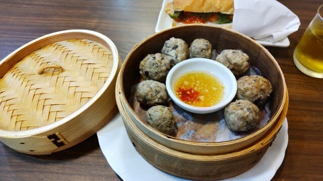 Lạc Hồng
