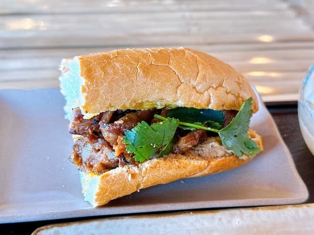 TRE VIET