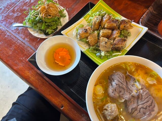Viet Nam Quan